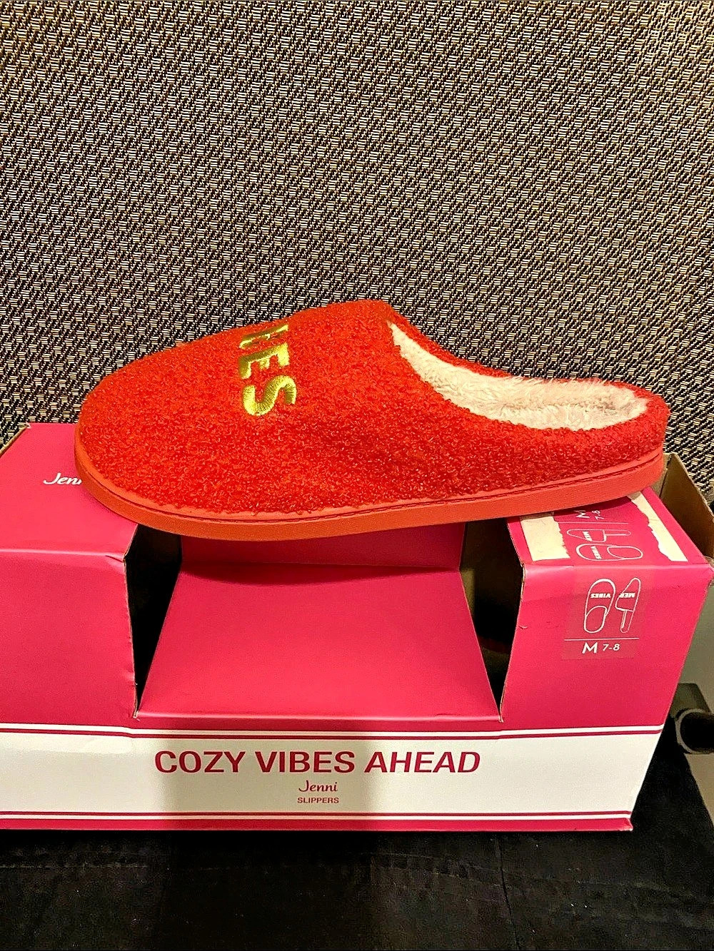 Jenni Cozy Vibes Slippers Red Size M 7-8